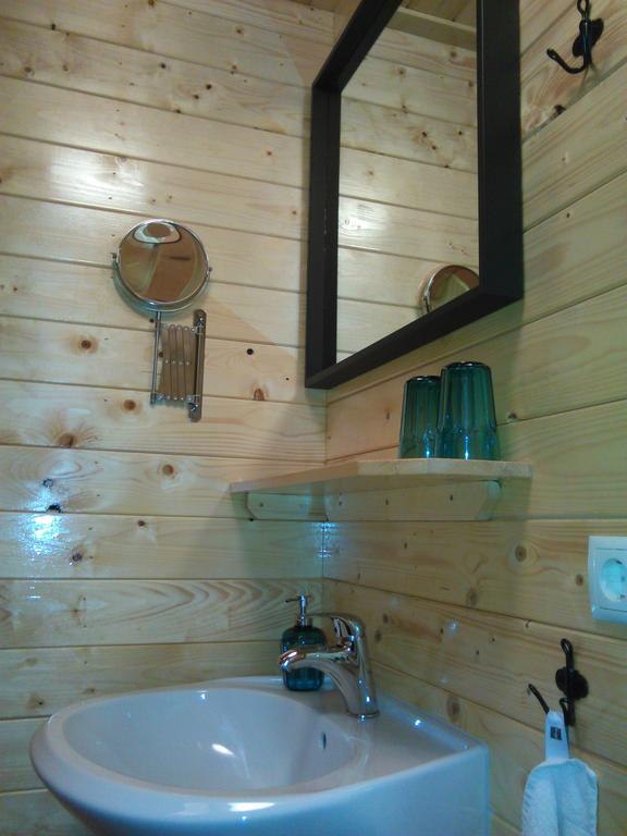 B&B De Luttikhoeve Giethmen Exteriör bild