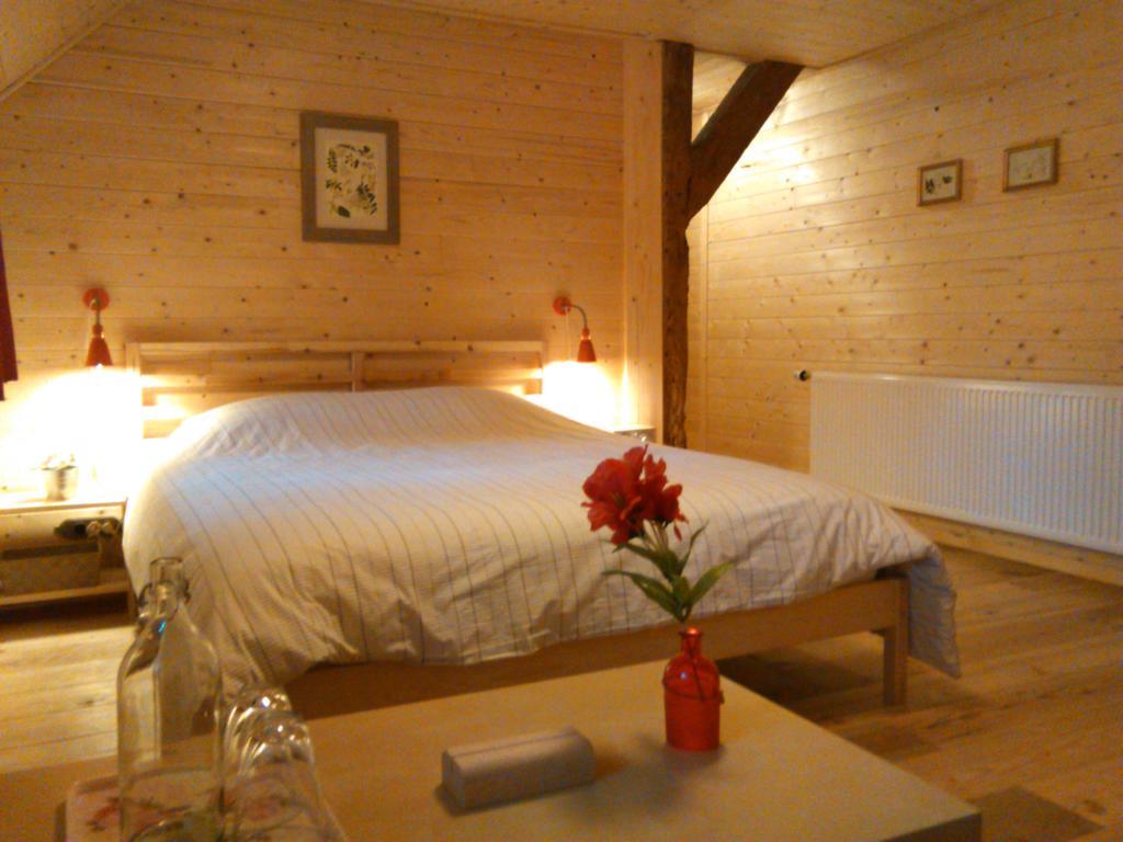 B&B De Luttikhoeve Giethmen Exteriör bild